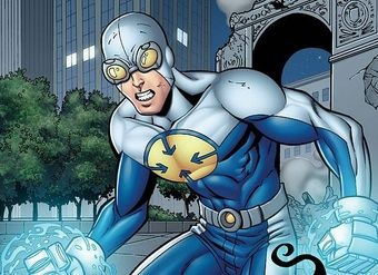 Illustration for article titled How can Marvel and DC create the next Smallville?